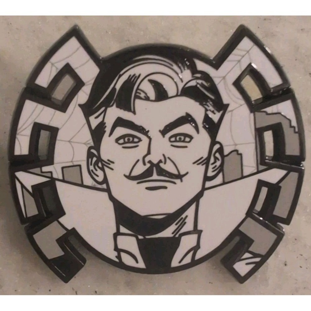 Figpin Spider-man Mystery Mini Enamel Pin Doctor Strange